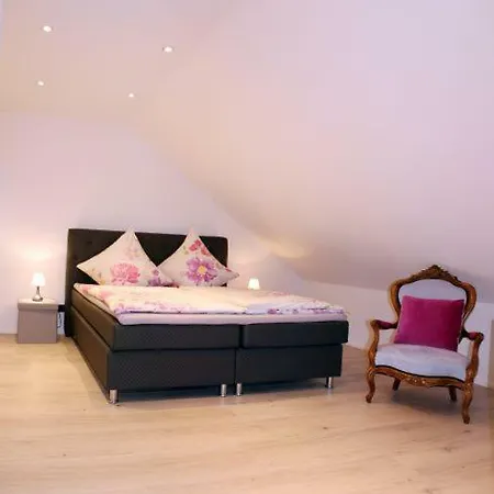 Ferienwohnung Im Corveyer Wäldchen Traben-Trarbach Exterior foto